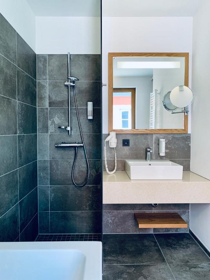 Stadthotel Kachelofen ครุมบาค ภายนอก รูปภาพ