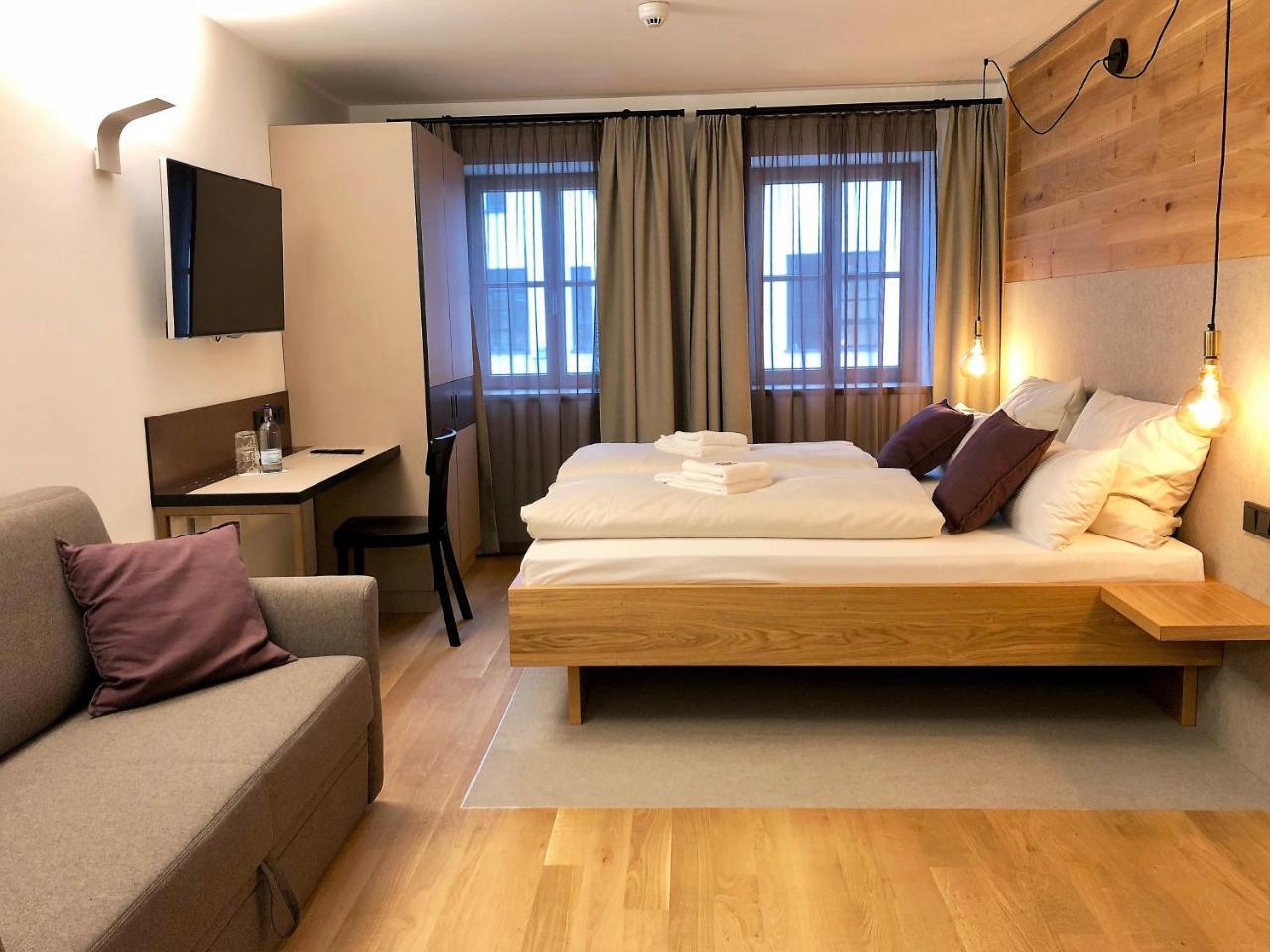 Stadthotel Kachelofen ครุมบาค ภายนอก รูปภาพ